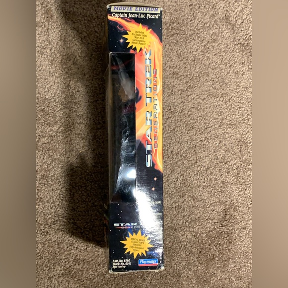 Star Trek Generations Doll - Picture 7 of 8